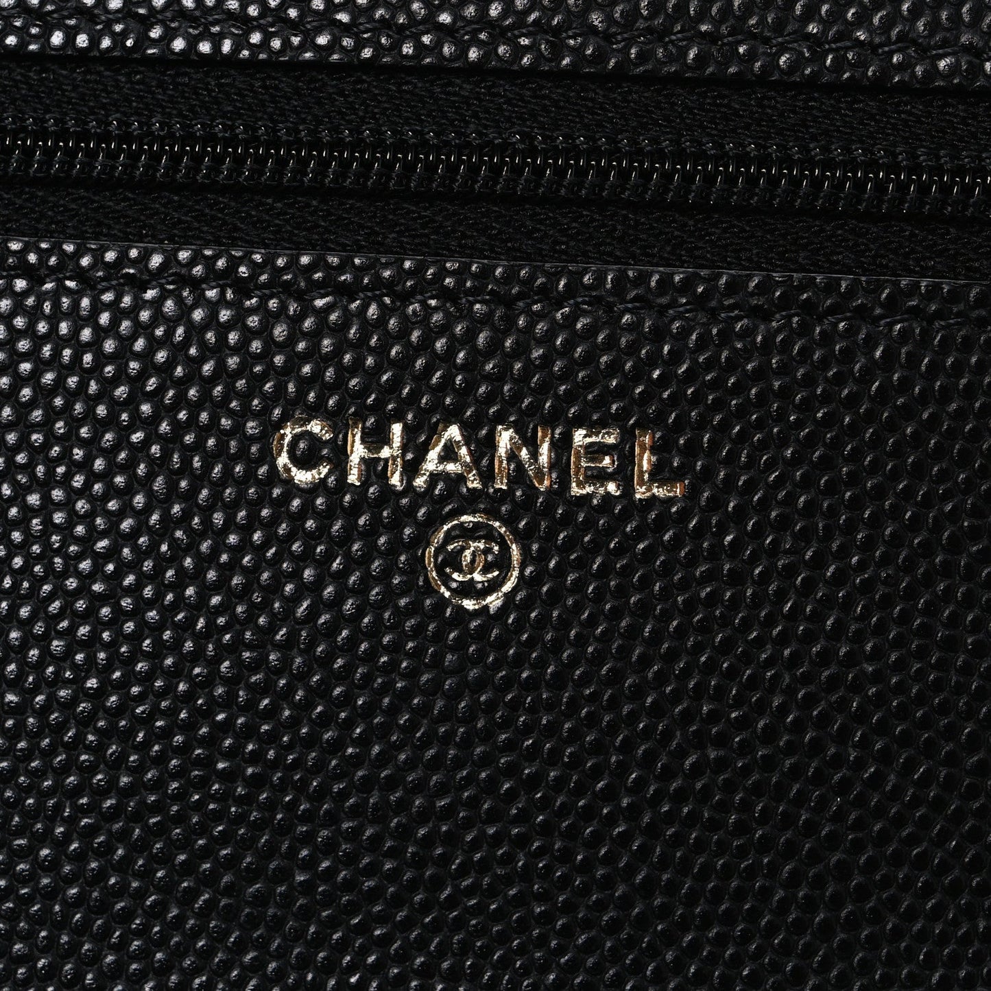 Caviar Quilted Striated CC Wallet On Chain WOC Black