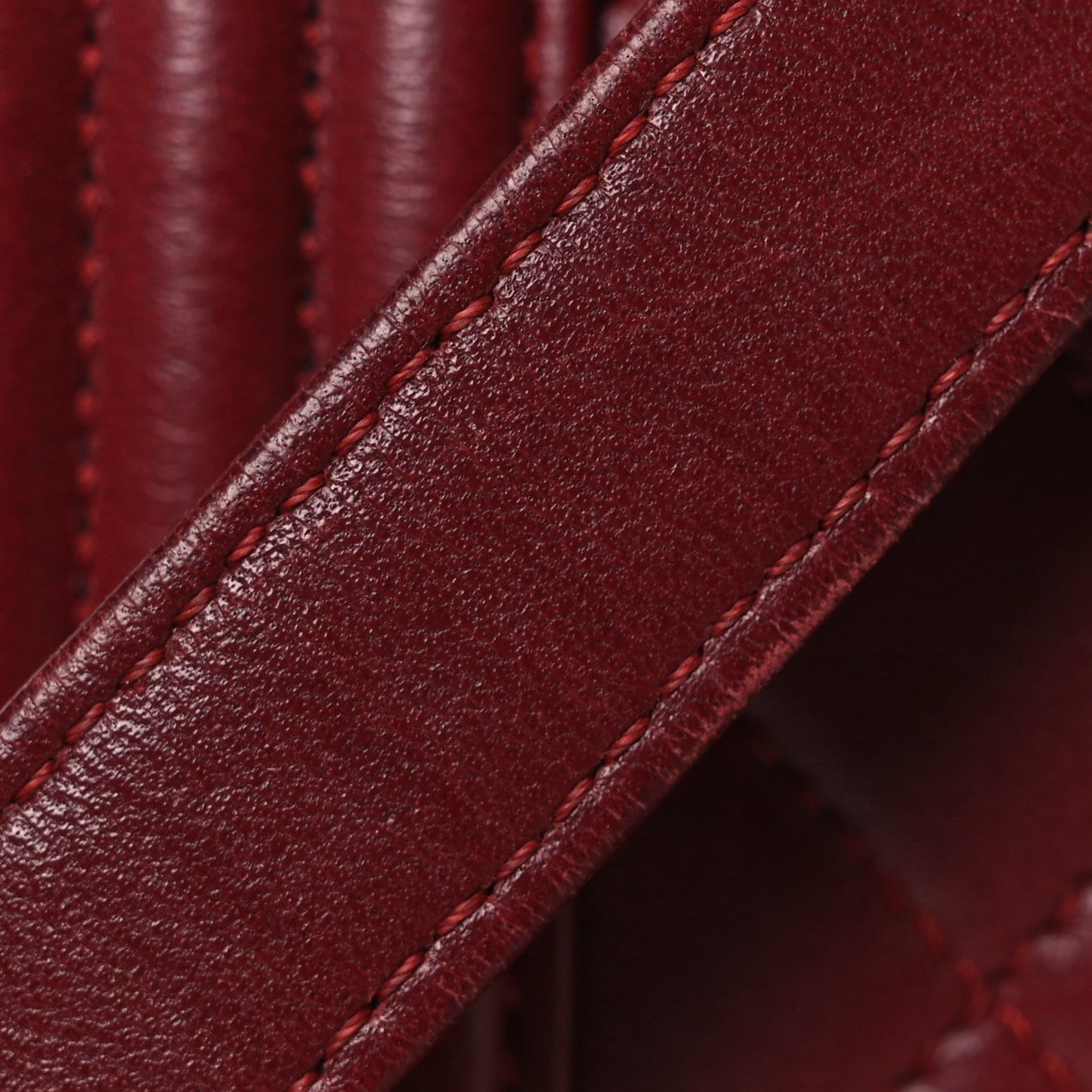Lambskin Quilted New Medium Boy Flap Red