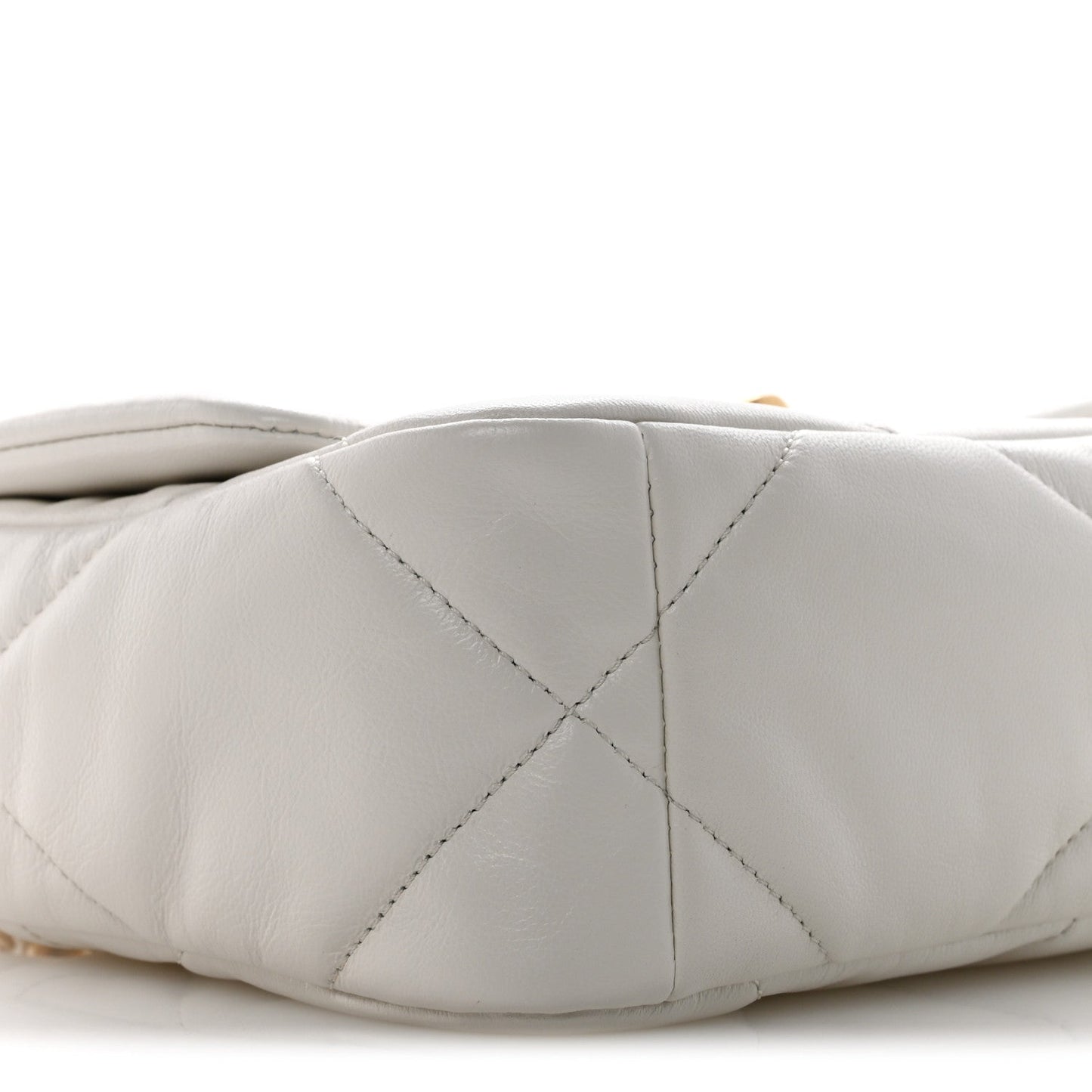Goatskin Quilted Medium Chanel 19 Flap White