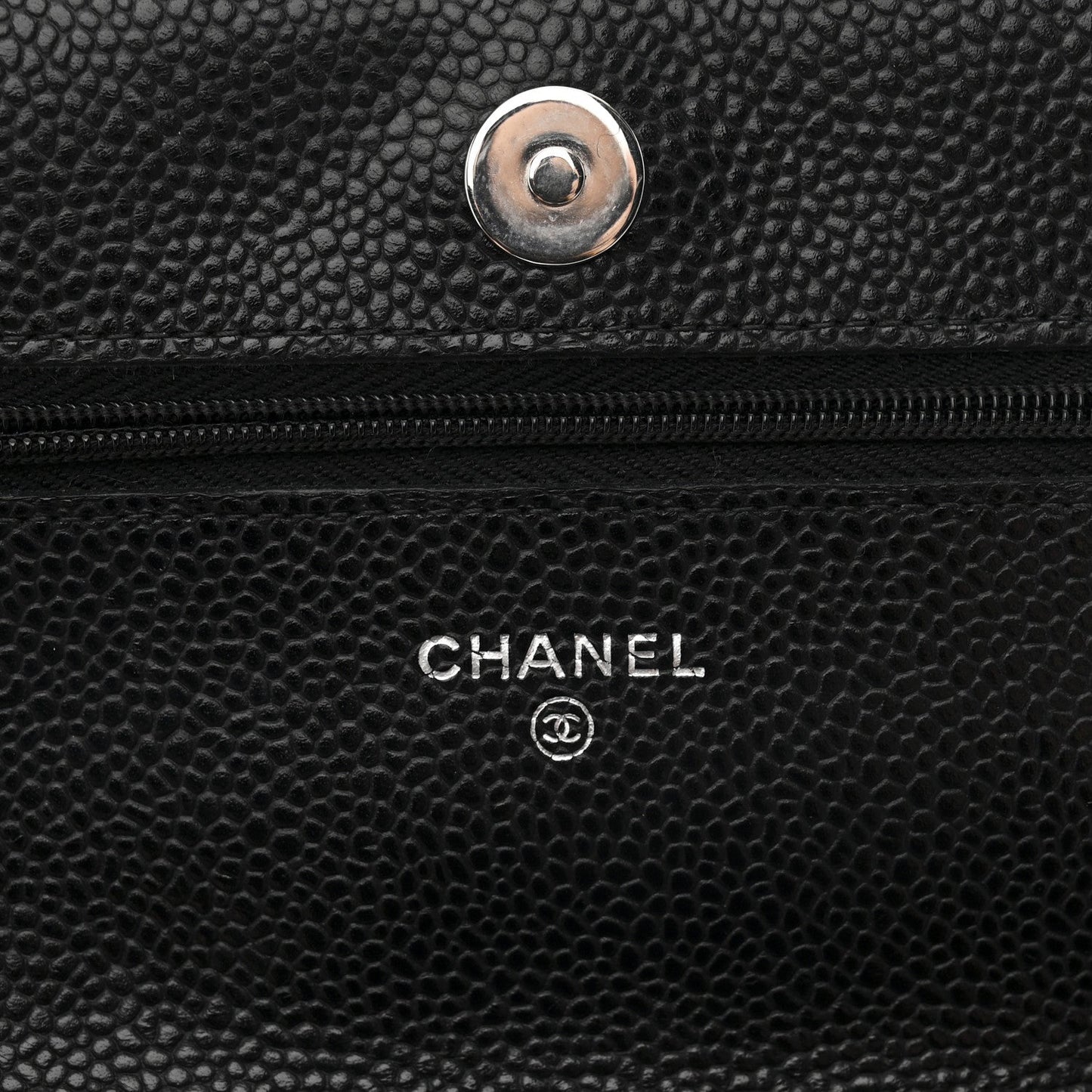 Caviar Quilted Wallet on Chain WOC Black