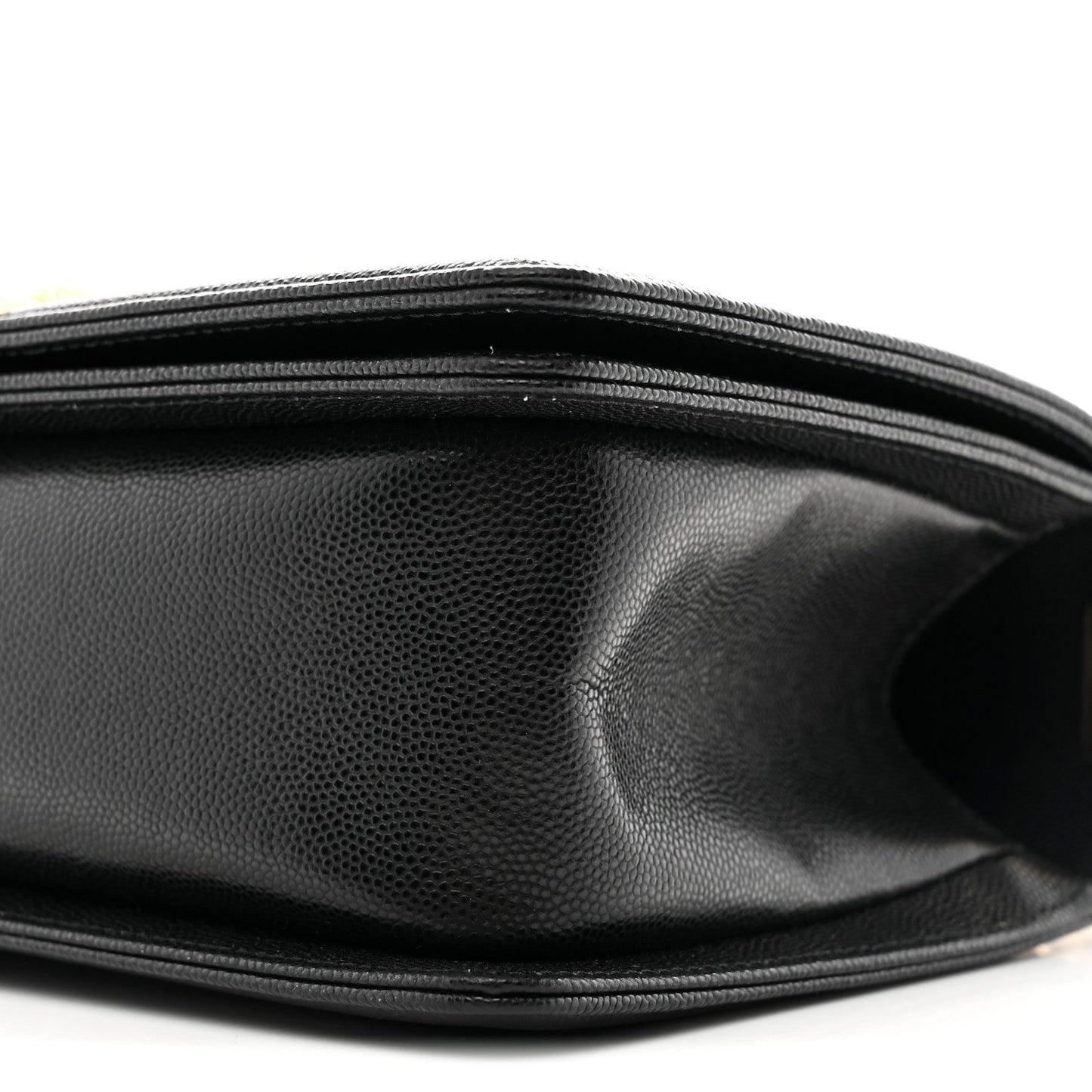 Caviar Quilted Medium Boy Flap Black
