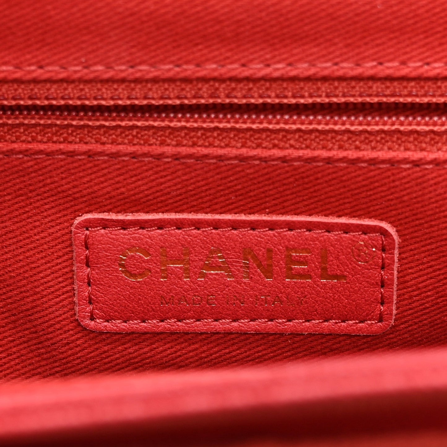 Caviar Quilted Small Business Affinity Flap Red